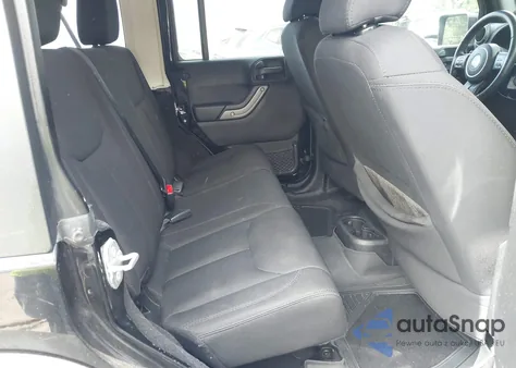 2014 Jeep Wrangler Unlimited Sport z USA, uszkodzony, nr VIN 1C4BJWDGXEL227167